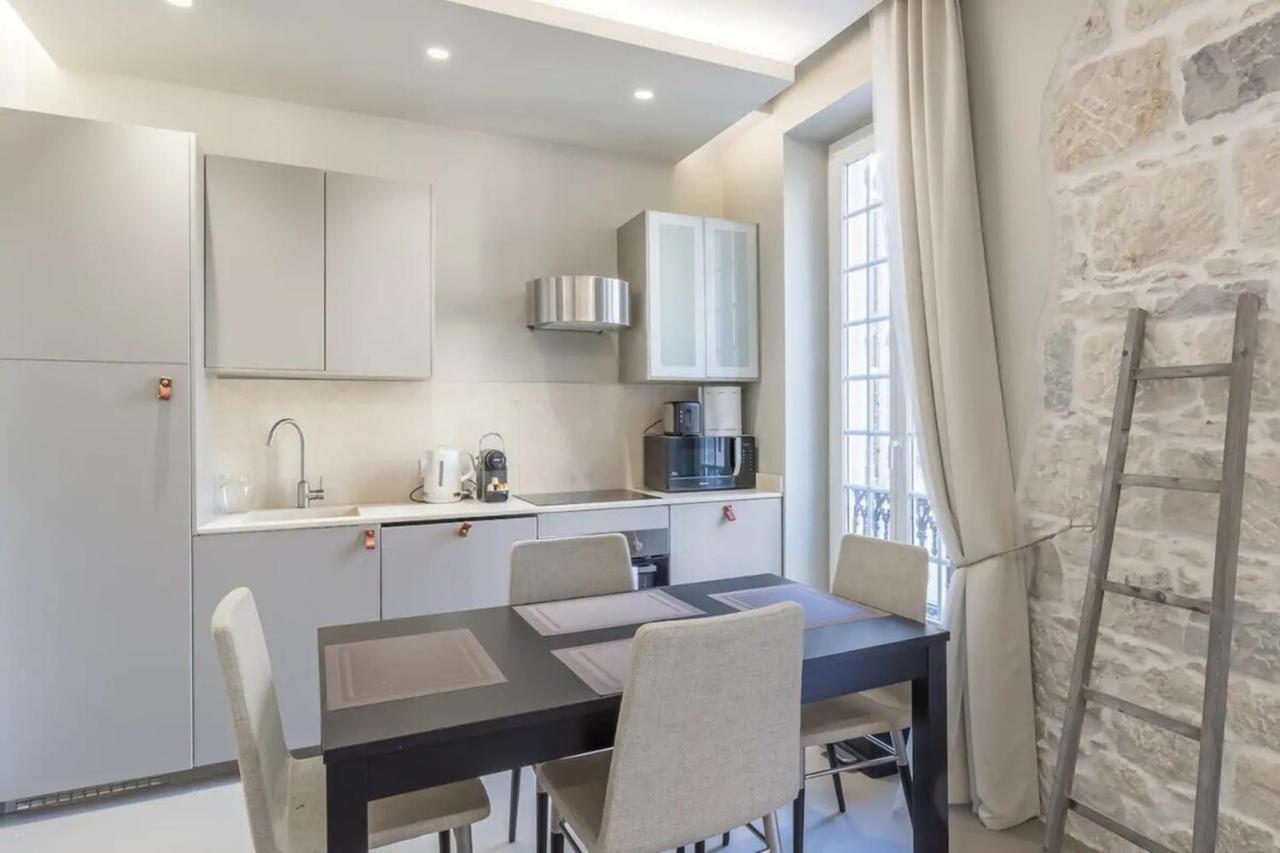 Private Apartment Located In The "Carre D'Or Nice" Экстерьер фото